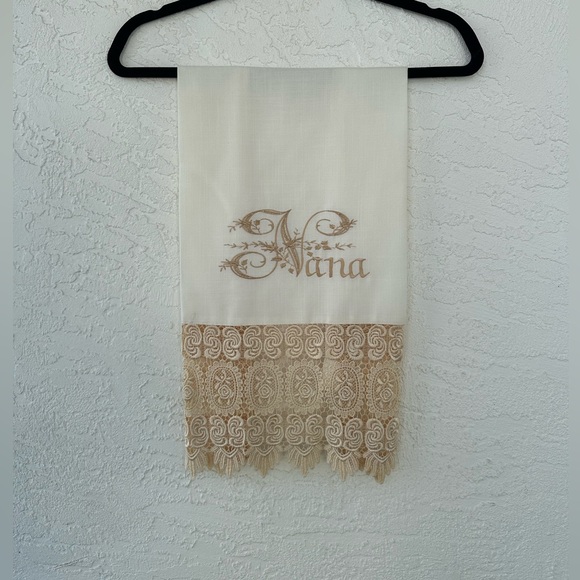 Nana Hand Towel Embroidered Linen Lace Cottage Chic 36” X 17 1/2 Handmade - Picture 6 of 6